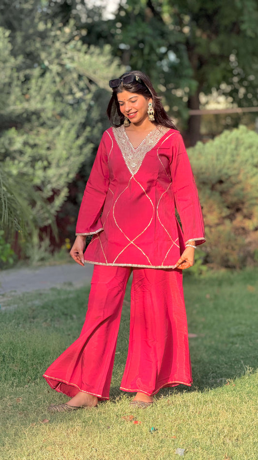 LAALI SEQUENCE GOTTA WORK COORD SET