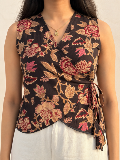 NAZAR WRAP TOP