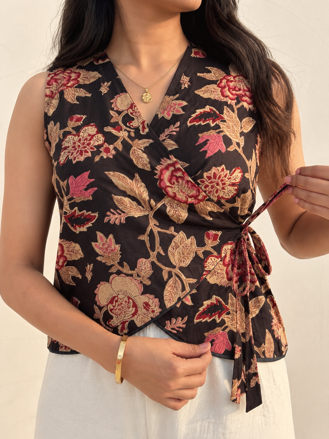 NAZAR WRAP TOP